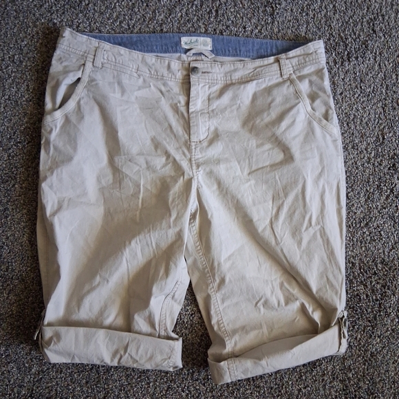 Woolrich Convertible Roll-up Bermuda Shorts Beige Stretchy Sz 12 Minimalist - Picture 1 of 6